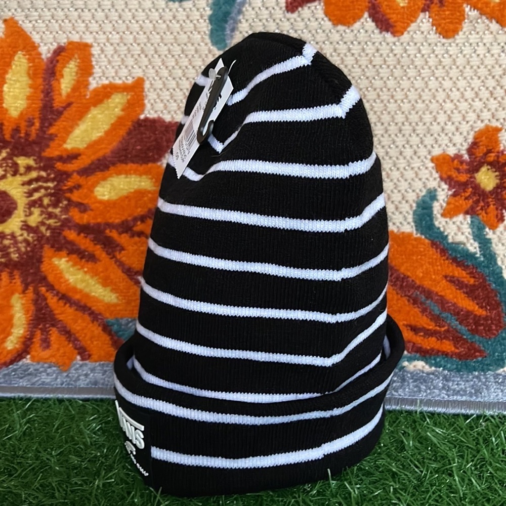 VANS BREAKIN CURFEW KNIT CUFF BEANIE ADULT HAT BLACK WHITE VN0A5GUV2UC 
WOMENS - Picture 5 of 16